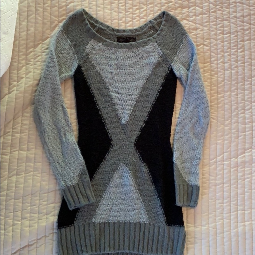 Guess brand tunic sweater